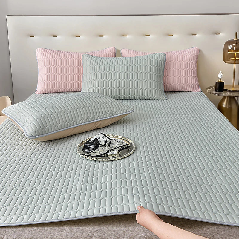 Queen Cooling Mattress Topper