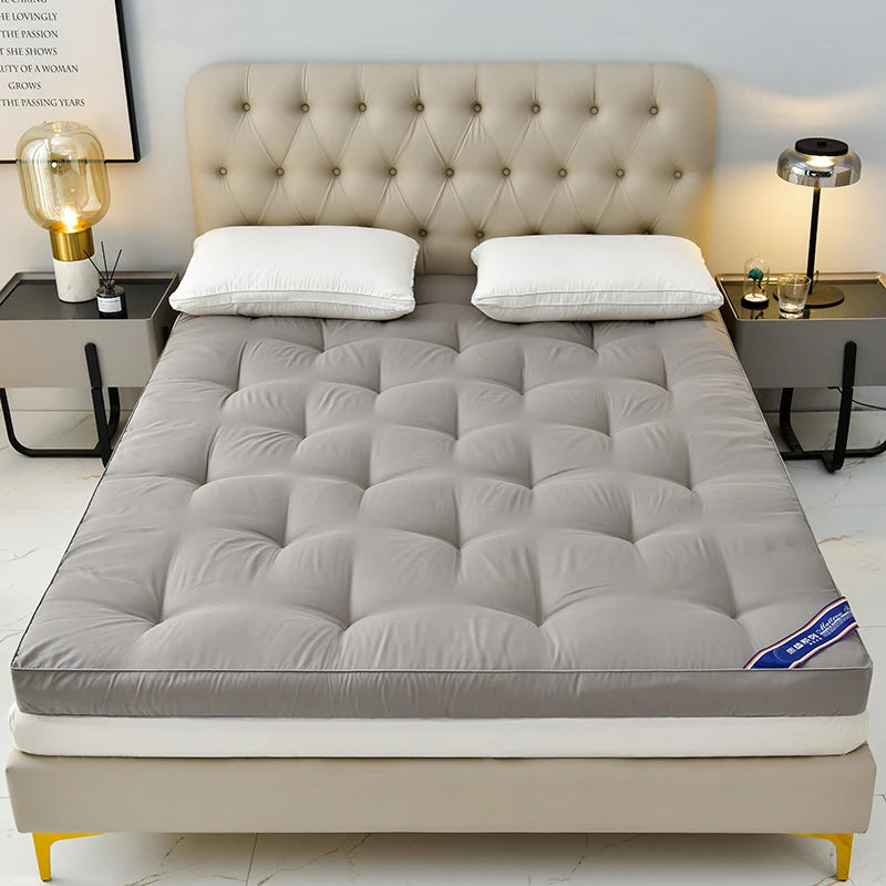 Cooling Plush Pillow Top Mattress Topper