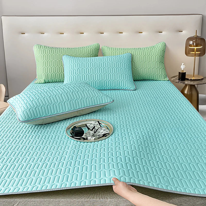 Queen Cooling Mattress Topper