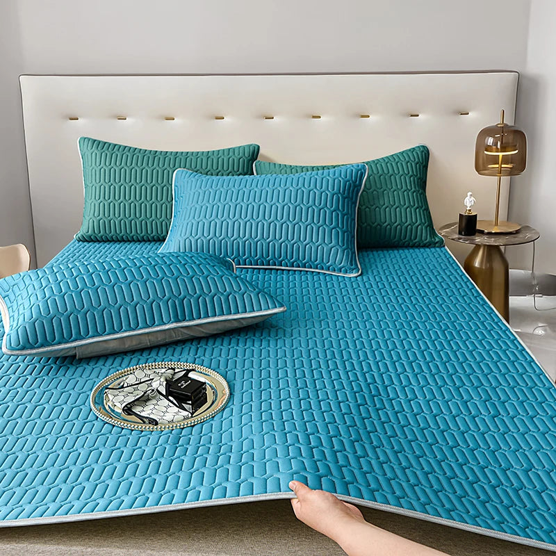 Queen Cooling Mattress Topper